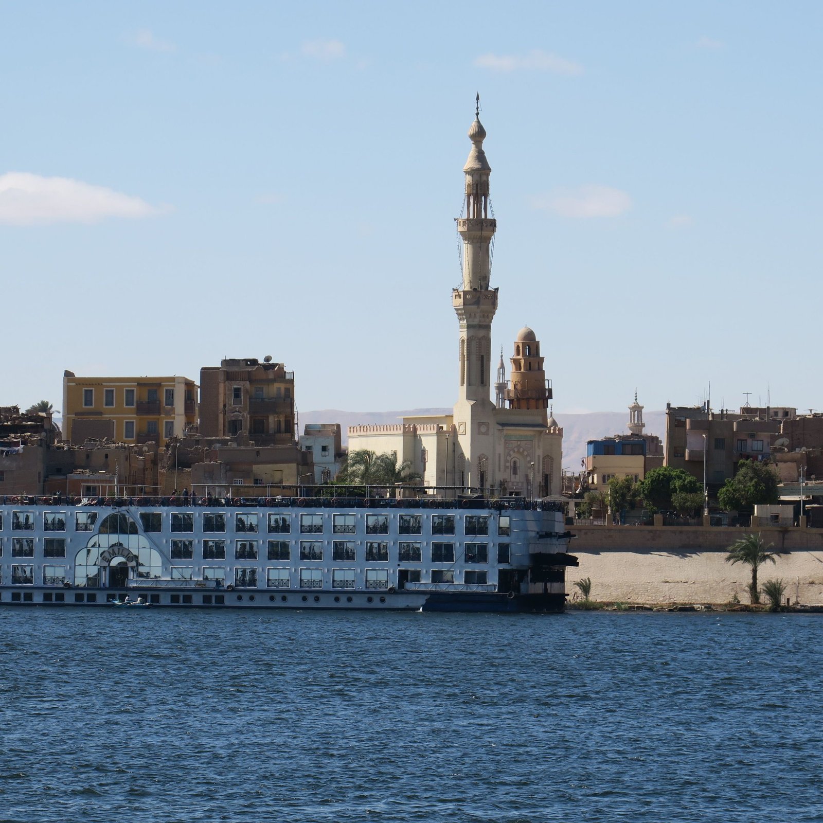 Day 5 – breakfast on board -  Visit  Valley of the Kings, Temple of Queen Hatshepsut  and Colossi of Memnon then back to Nile cruise , Sailing to Esna - Edfu - Lunch on board -  Visit Temple of Horus at Edfu (by horse-drawn carriage) Meals: Breakfast, Lunch, Dinner Overnight: Nile Cruise